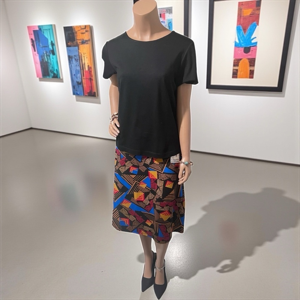 Ellen Tracy Black Short Sleeve Tee
